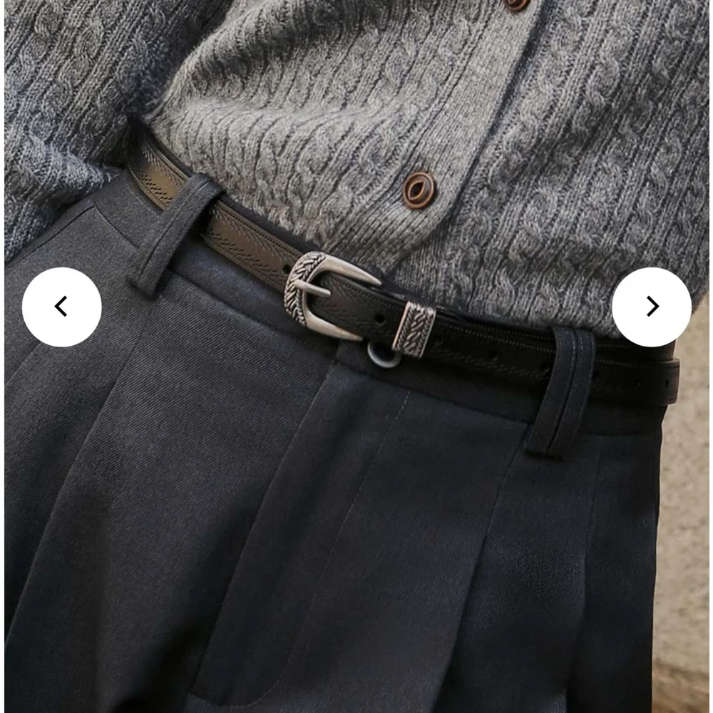 Black leather belt with silver hardware - Picture 1 of 2